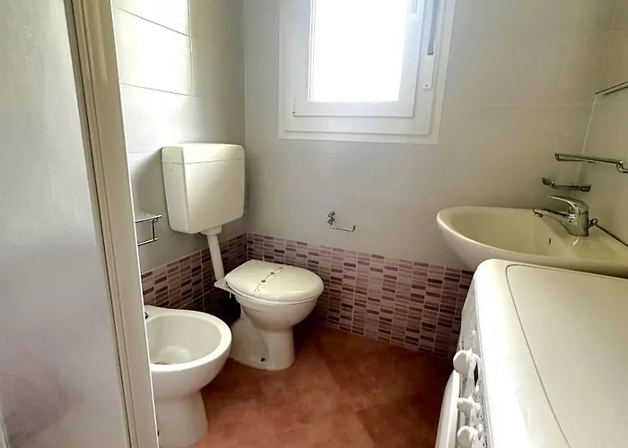 Cozy With Garden And Pool Access Villa Bibione