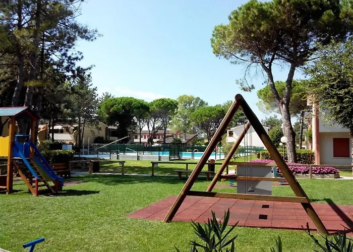Cozy With Garden And Pool Access Bibione