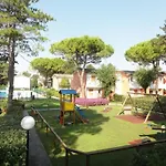 Cozy With Garden And Pool Access *